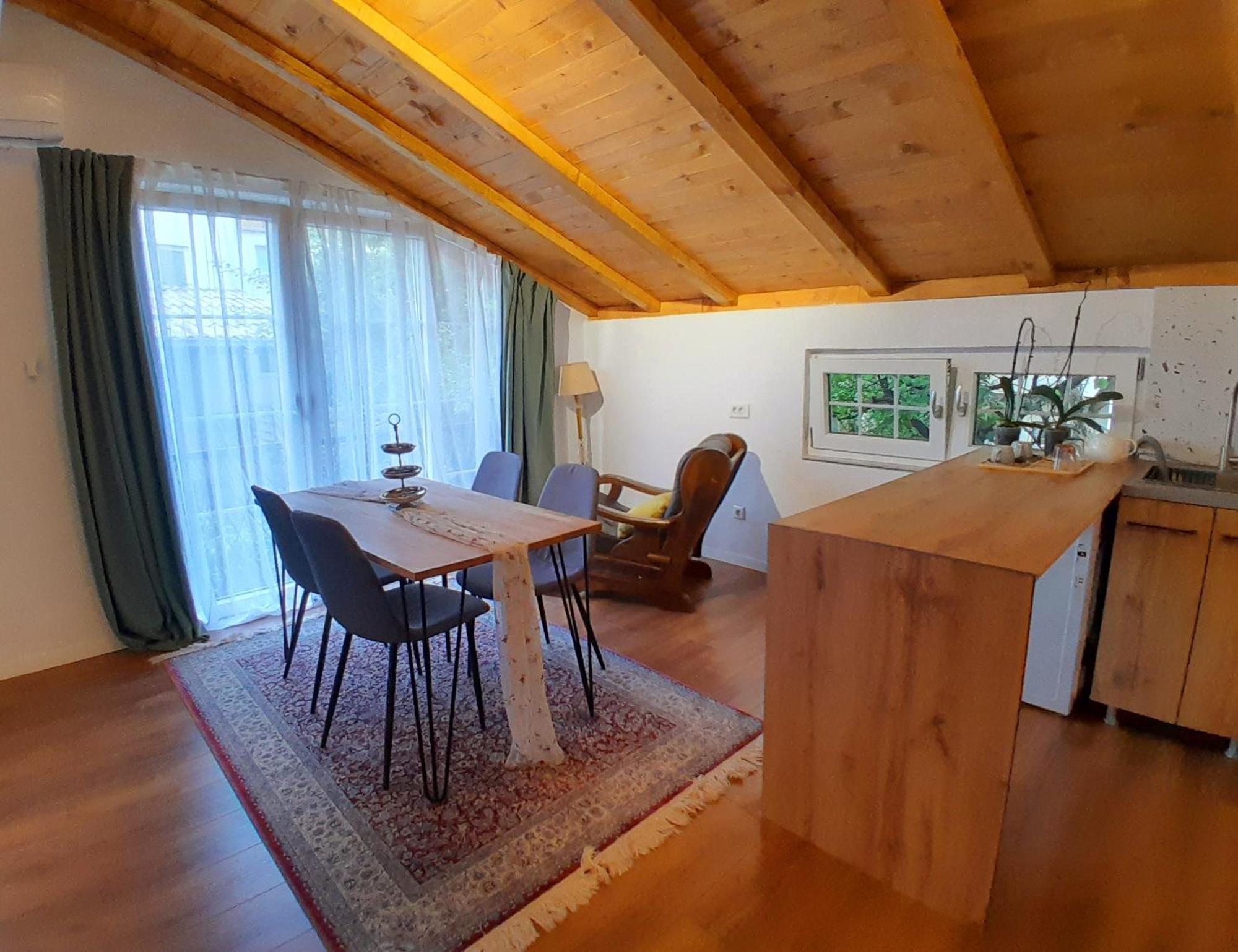 Mati Apartments Prishtina Prishtine Bagian luar foto