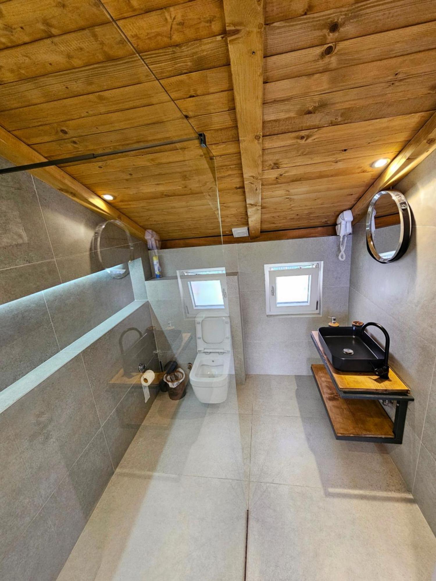 Mati Apartments Prishtina Prishtine Bagian luar foto